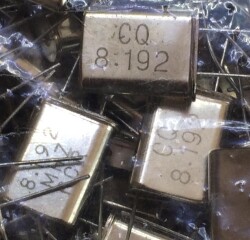 8.192 MHz Kristal (XTAL) - dELAb